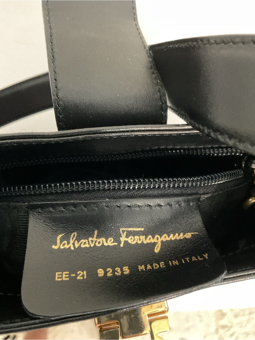 Salvatore Ferragamo Gancini Shoulder Bag - Picture 13 of 16